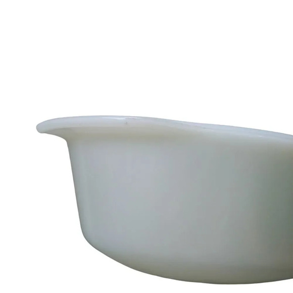 Anchor Hocking Milk Glass Casserole Dish Fruit Theme 1.5 Quart Oval - Picture 7 of 9